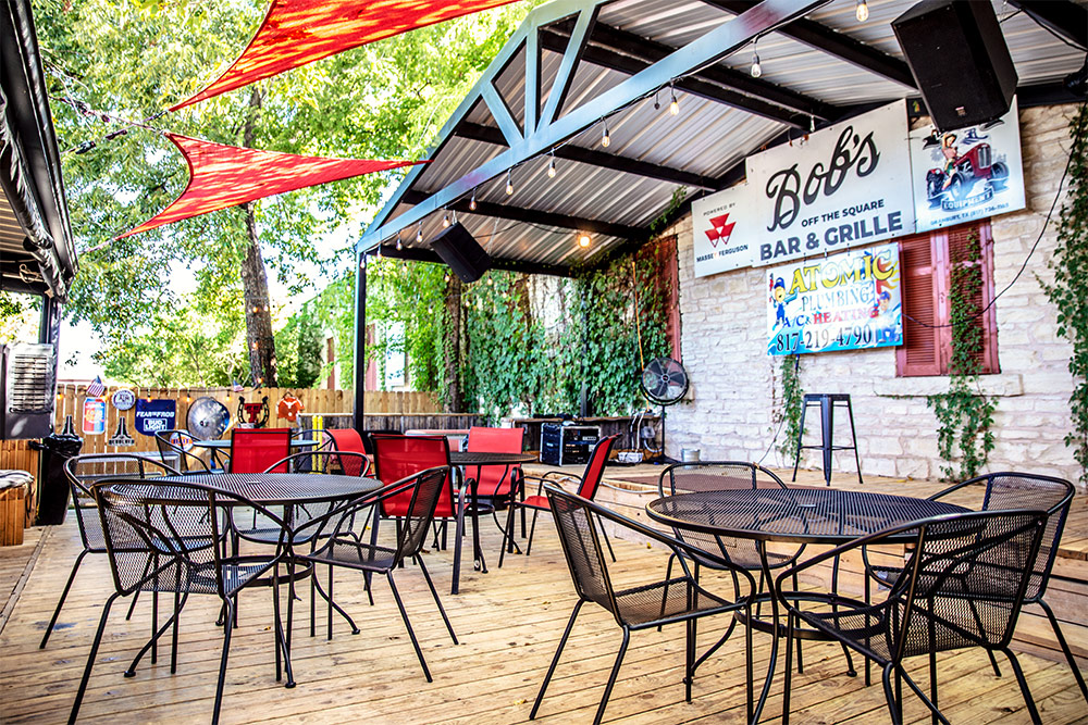 Bobs Off The Square Bar & Grille